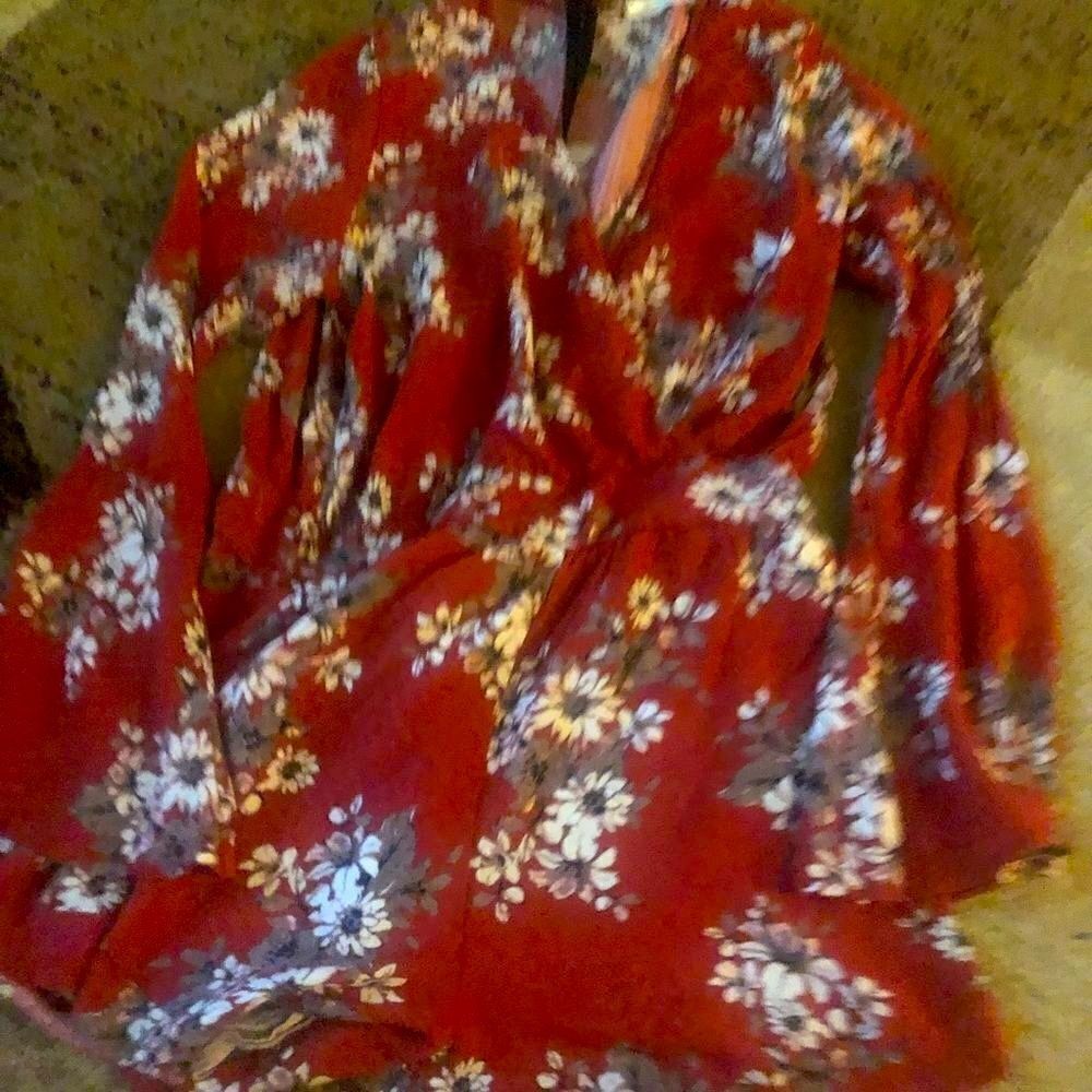 Honey Belle shirt size M